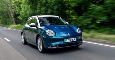 Ретро-стиль и запас хода 500 км: на украинский рынок вышел оригинальный электрокар (фото)