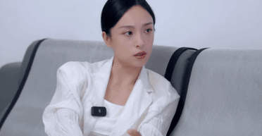 Мечтать и действовать: женщина с высшим образованием покинула прибыльную работу ради сцены (фото)