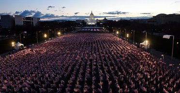 Боже, благослови Америку. Почему инаугурация Байдена будет напоминать инаугурацию Лукашенко