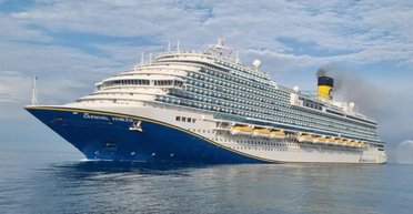 "Пережили ураган": подружжя показало, що відбувається на круїзному лайнері під час шторму