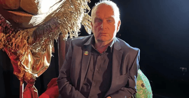 Мільярдера звинуватили у спробі приховати позаземних істот від людства (відео)