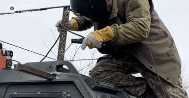 Экраны из металлической сетки: как пограничники усиливают броневики Roshel (видео)