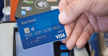 Все уйдут в кэш. К чему приведут лимиты на переводы с карты на карту в Приватбанке