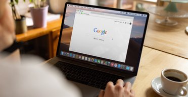 Графики отключений света и "Холостяк": Google обнародовал топ запросов украинцев за 2025 год