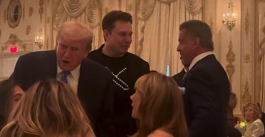 Обсуждали "Разрушителя": Илон Маск и Сильвестр Сталлоне встретились на приеме у Дональда Трампа