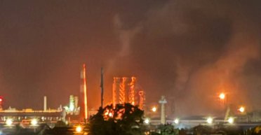 Дрони атакували один з найбільших НПЗ на півдні РФ (відео)