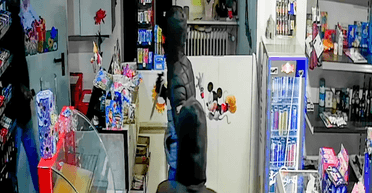 Пили енергетик і чекали на поліцію: бізнесмен заманив злочинців з ножем у пастку (фото)