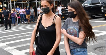 Рідкісна поява: як виглядає донька Тома Круза (фото)