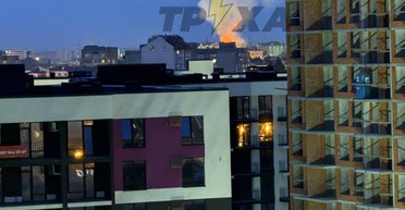 В Ивано-Франковске возле железнодорожного вокзала прогремели взрывы: есть погибшие (обновлено)