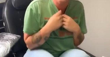 "Так лучше": мастер сделал женщине тату с нелепой ошибкой (фото, видео)