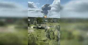 Сотня постраждалих: з'явилися кадри руйнувань від вибухів на пороховому заводі в РФ (відео)