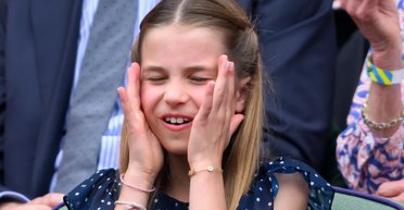 Юна ікона моди: топ стильних появ принцеси Шарлотти (фото)