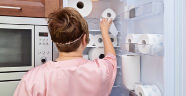 В TikTok показали дивний спосіб позбутися неприємного запаху в холодильнику (відео)