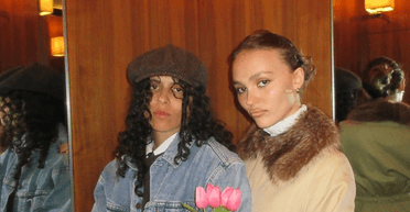 Доньку Джонні Деппа помітили на побаченні з її дівчиною (фото)