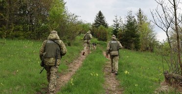 Имели украинские шевроны: оккупанты из "Шторм-Z" выдавали себя за бойцов НГУ, как их разоблачили (видео)