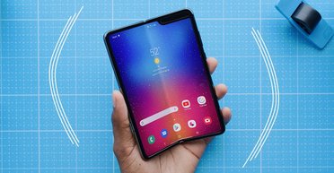 Хуже не бывает: эксперты назвали 10 самых ужасных смартфонов за всю историю (видео)