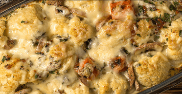 Просто и вкусно: цветная капуста, запеченная с грибами и сыром