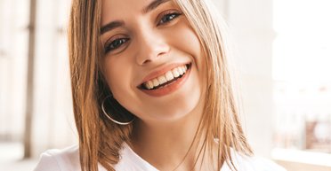 Не только сахар: 5 самых вредных продуктов для здоровья зубов