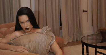 "Мені не 16": Адріана Ліма розповіла, як ставиться до критики її зовнішності