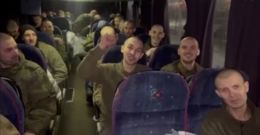 Большинство пленных, которые вернулись в Россию во время последнего обмена, — экс-заключенные, — росСМИ