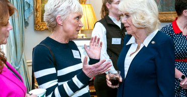 Королева Камілла вийшла у світ з прикрасами на тисячі доларів (фото)