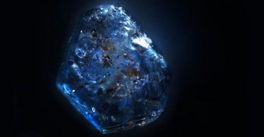 Відомі дорогоцінні камені: вчені з'ясували, звідки насправді беруться сапфіри