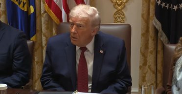 "Импотентные европейцы": Трамп репостнул скандальную статью о войне в Украине