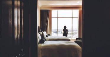 Уборщица рассказала о вещах, которые нельзя трогать в номере отеля (видео)