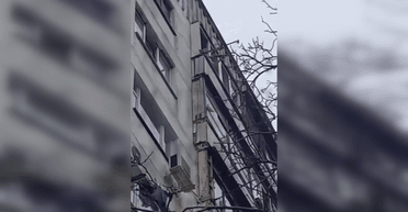 Ледь не поцілив у голуба: одесит намагався збити "Шахед" з вікна квартири, — соцмережі (відео)