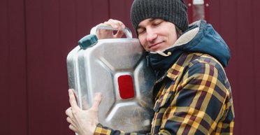 Цены растут и бензина нет: о чем скулит Российский топливный союз