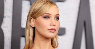 Вагітна Дженніфер Лоуренс вийшла на публіку (фото)