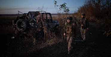 Більше, ніж США втратили у В'єтнамі та Кореї: скільки українців загинуло за час війни, — Economist