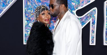 Мати Puff Daddy вперше після його арешту порушила мовчання: що вона заявила