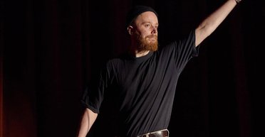 Стало відомо, чим закінчилася справа проти стендапера Стенюка, який невдало "пожартував" про мусульман