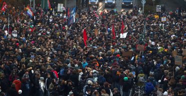 "Війна не дає майбутнього": у Німеччині молодь масово виступила проти реформи призову (фото)