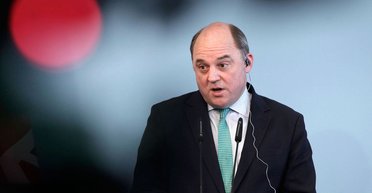 ЗСУ набирає обертів: Воллес закликав Зеленського активніше відправляти на війну молодих людей