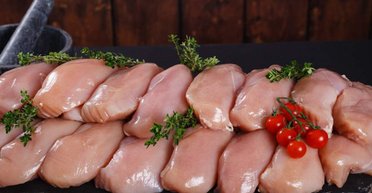 Украина увеличивает продажи мяса за рубеж: где уже продают украинскую курятину