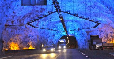 22 км під землею без аварійних виходів: де розташований найдовший тунель у світі