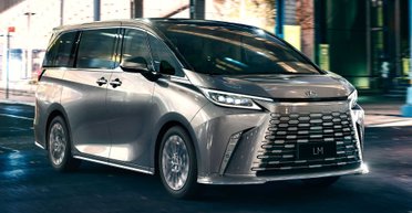 Lexus привезет в Украину самую дешевую и самую дорогую модели: первые подробности