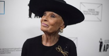 Звезду "Бриллиантовой руки" перевели из психиатрической клиники в реанимацию