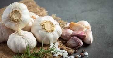 Как чеснок поможет похудеть: 5 преимуществ, доказанных наукой