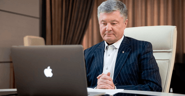 Порохоботы без работы. Как повлияет на перспективы Порошенко разгром его ботоферм в интернете