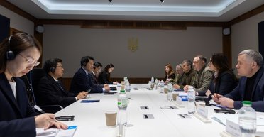 Показали уламки ракет КНДР: Єрмак зустрівся зі спецпредставником Китаю