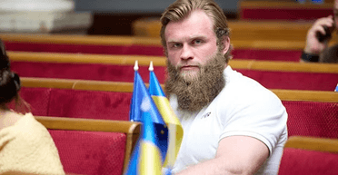 Купил первый попавшийся билет из Кишинева: СМИ узнали, как Дмитрук покинул Украину (видео)