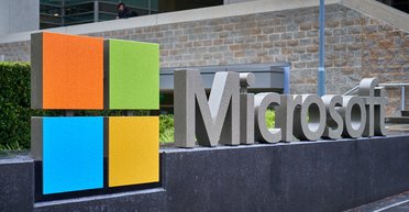 Рятують від колапсу: Microsoft подовжила Україні безоплатний доступ до "хмари"