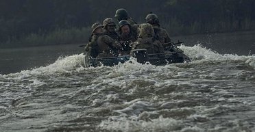 "Как Вьетнам": морпехи ВСУ рассказали о флотилии, которая помогает удержать Крынки, — The Times