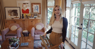 "Ляльковий будиночок для дорослих": Емма Робертс показала свій дім за 3,6 млн доларів (відео)