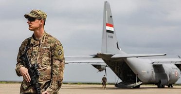 Іранські проксі атакували американські війська на авіабазі Аль-Асад в Іраку (відео)