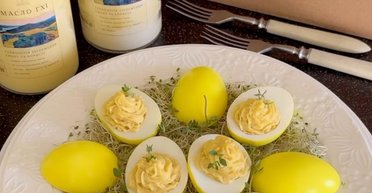 Яскравий акцент: закуска з яєць з оригінальною начинкою