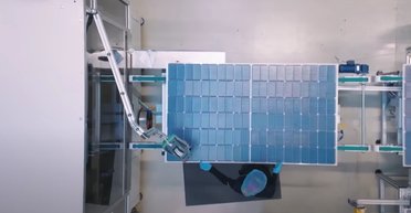 Падіння цін на сонячні панелі веде до катастрофи: Китай вживає заходів